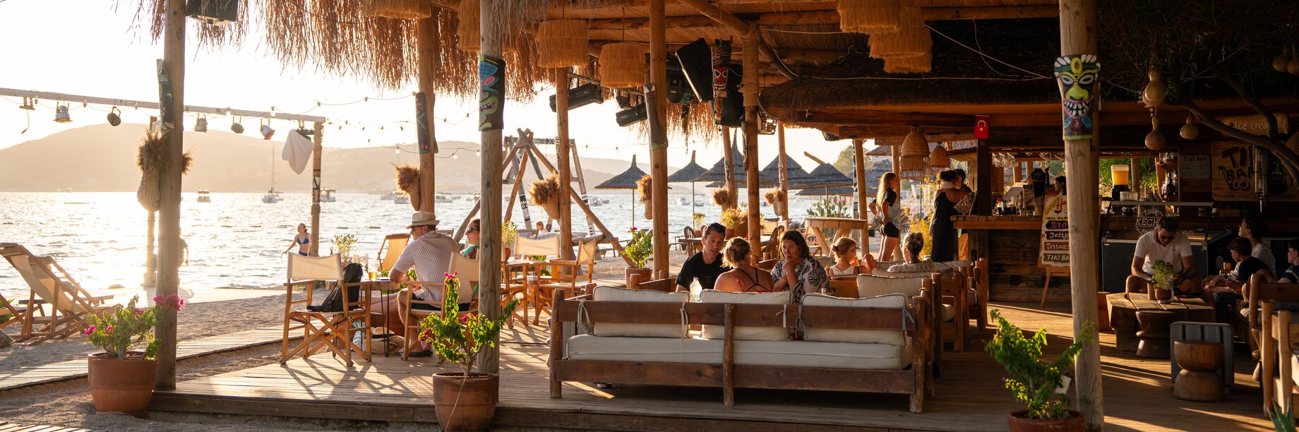 Tiki Bar, Phokaia Beach Resort in Turkey