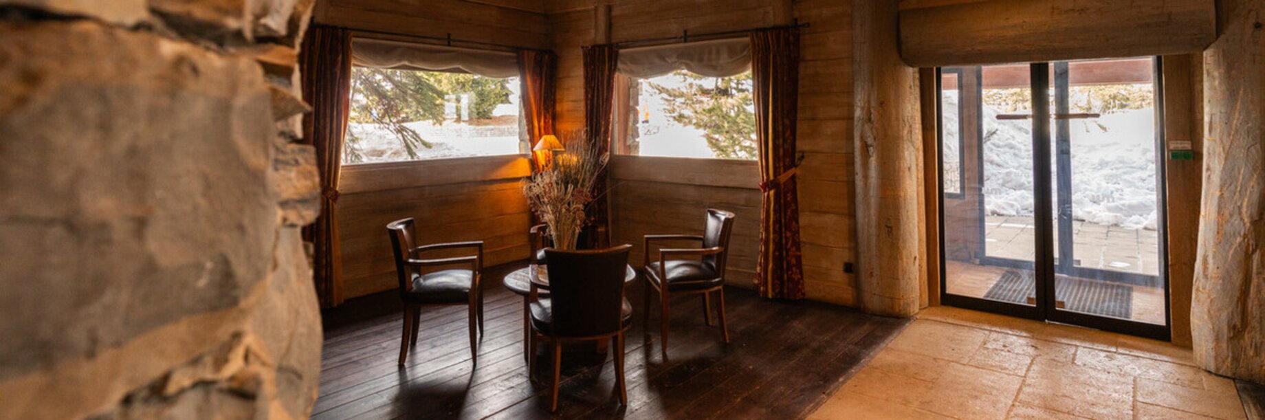Seating area at Chalet Hotel L'Ecrin
