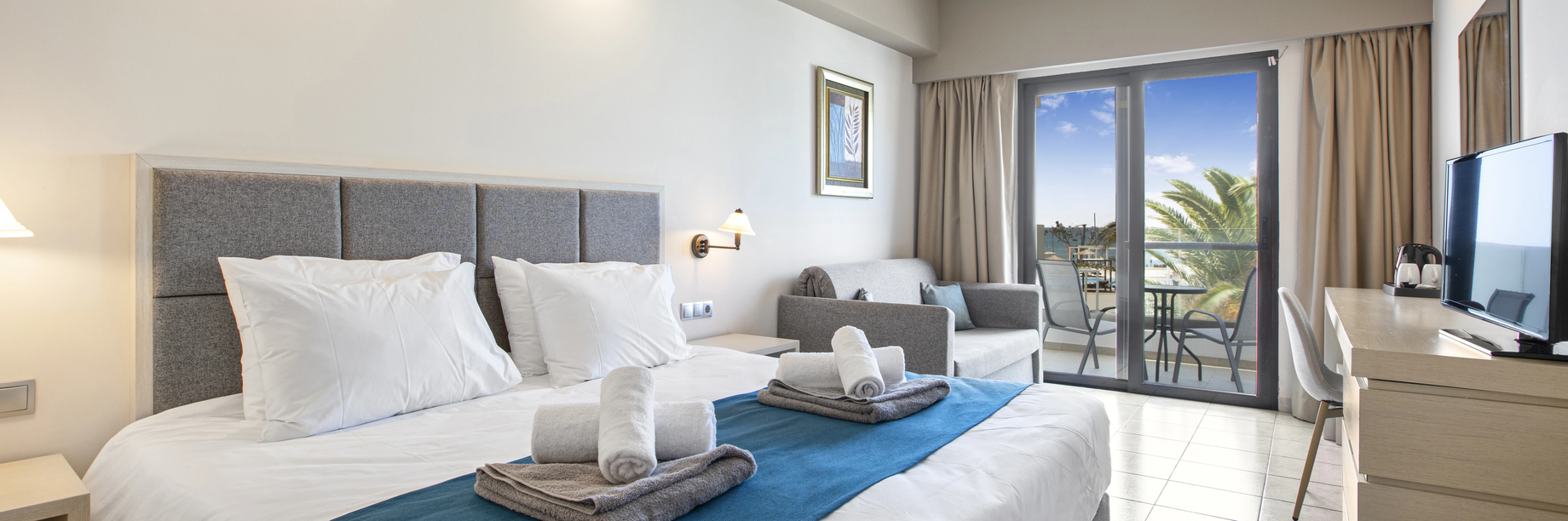 Garden Room with Sea view at Kamari Beach Resort