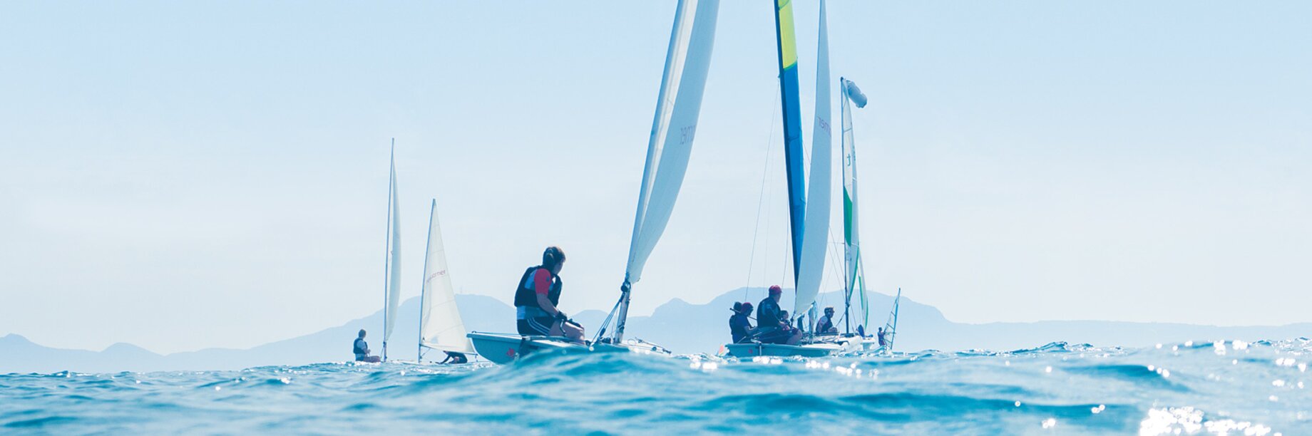 Sailing holidays | Learn to sail